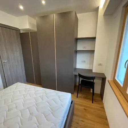 Trilocale Nel Centro Storico Di Apartament Bormio